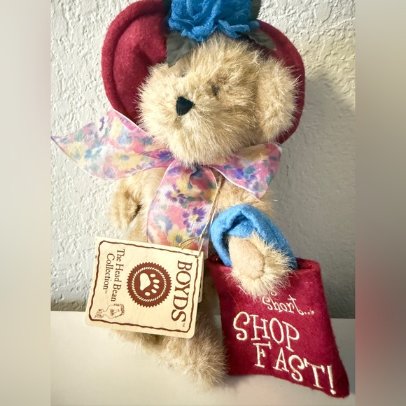 Boyds Bears Ms. Gotta Haveit - Picture 4 of 5